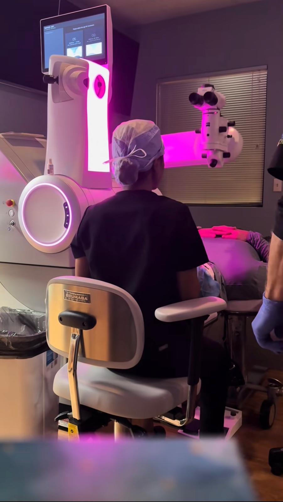 Dr. Abinaya Thenappan using refractive surgery technology